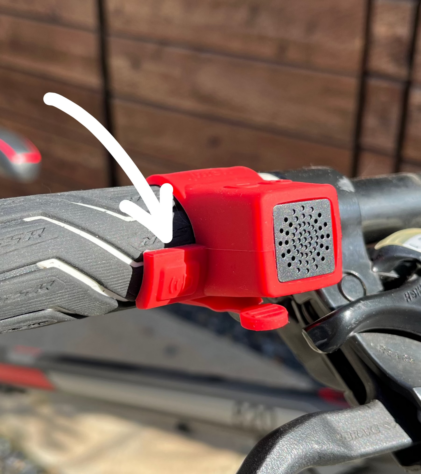 Yowl Rechargeable Bike Horn with Squeeze Trigger for Instant Alerts (Right-Handlebar | Red)